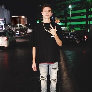 Meet your Posher, Bernie